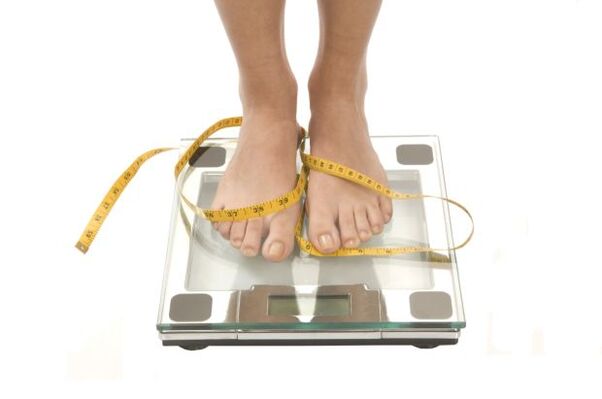 Pesar a perda de peso na casa