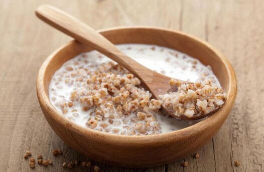 Porridez de trigo mouro con kefir